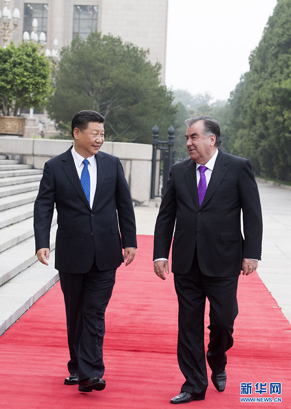 Xi Jinping se encontra com seu colega do Tajiquist?o