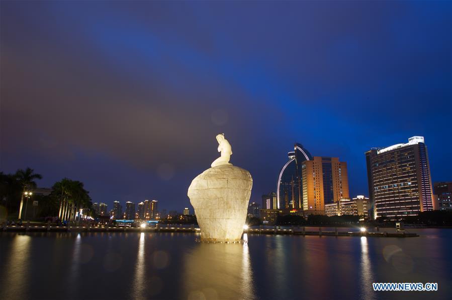 Galeria: vista noturna de Xiamen, cidade anfitri? da cúpula dos BRICS 2017
