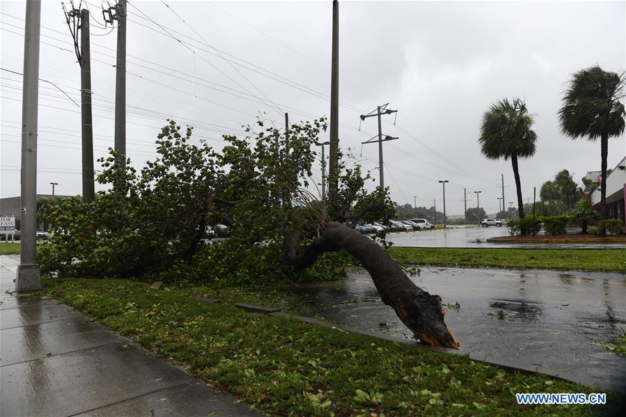Furac?o Irma atinge Florida Keys nos EUA