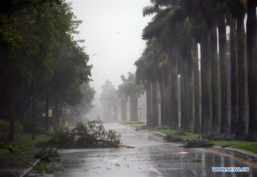 Furac?o Irma atinge Florida Keys nos EUA