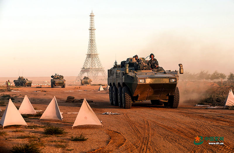 Exército chinês realiza manobra de grande escala na Mongólia Interior