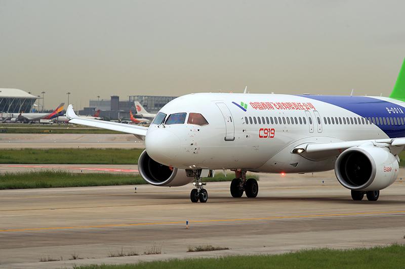 Avi?o chinês C919 voa dobro do tempo no segundo teste