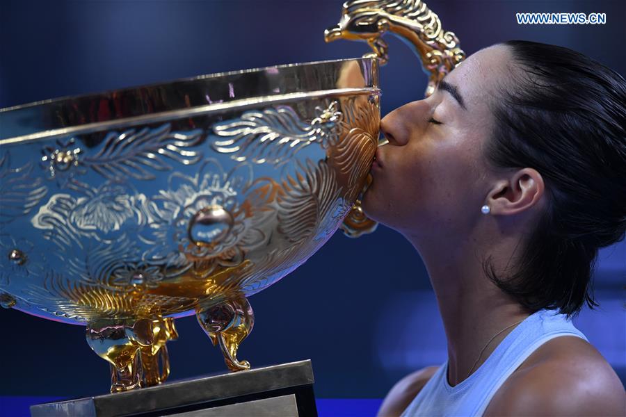China Open: Nadal conquista 75o título profissional, Garcia bate Halep