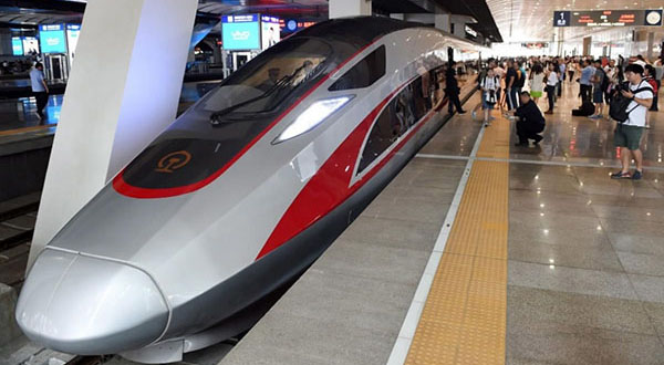Após lan?amento de novo modelo de trem-bala, China come?a a projetar o seu sucessor