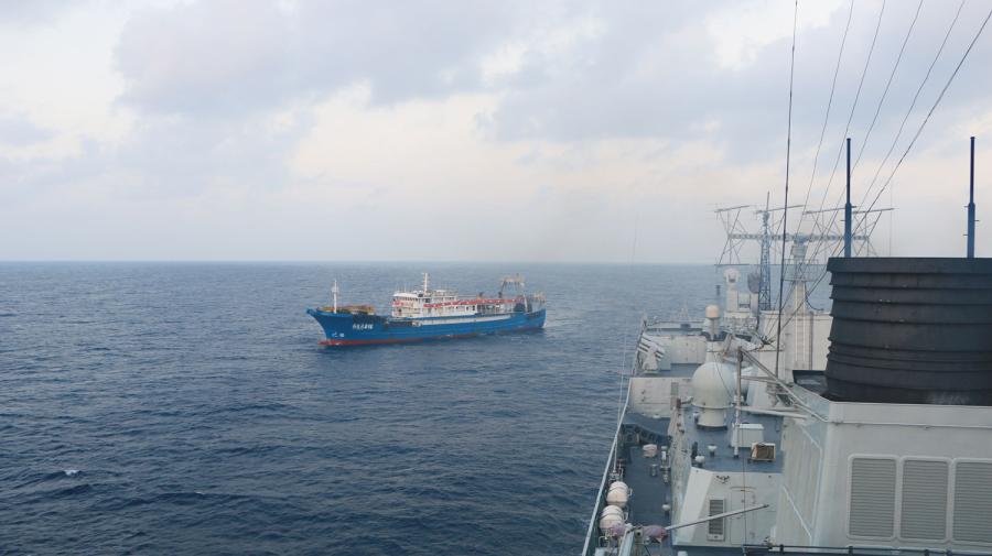 27a Frota naval de escolta chinesa executa miss?o no Golfo de Aden
