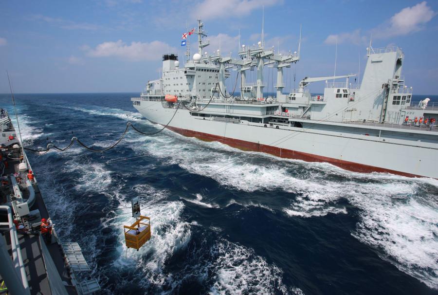 27a Frota naval de escolta chinesa executa miss?o no Golfo de Aden