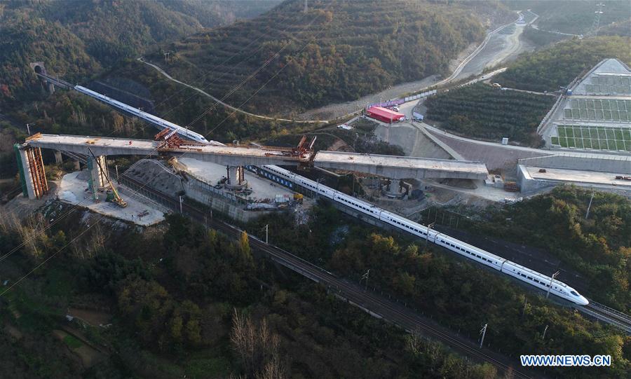 Ferrovia Wuhan-Shiyan registra novos avan?os