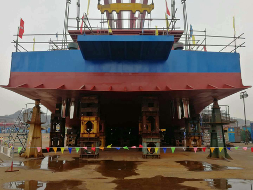 Primeiro barco elétrico do mundo de 2.000 toneladas lan?ado sobre as águas