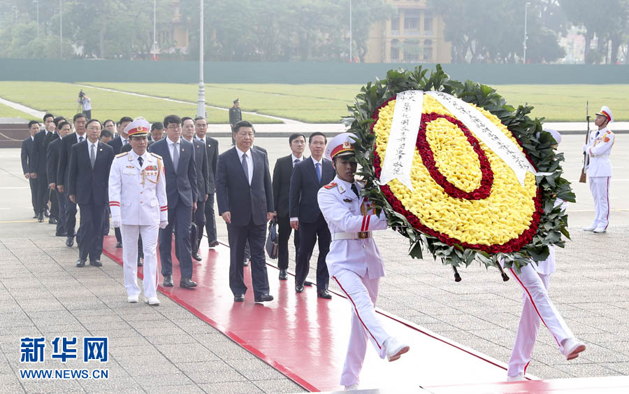 Presidente chinês elogia la?os sólidos entre China e Vietn?