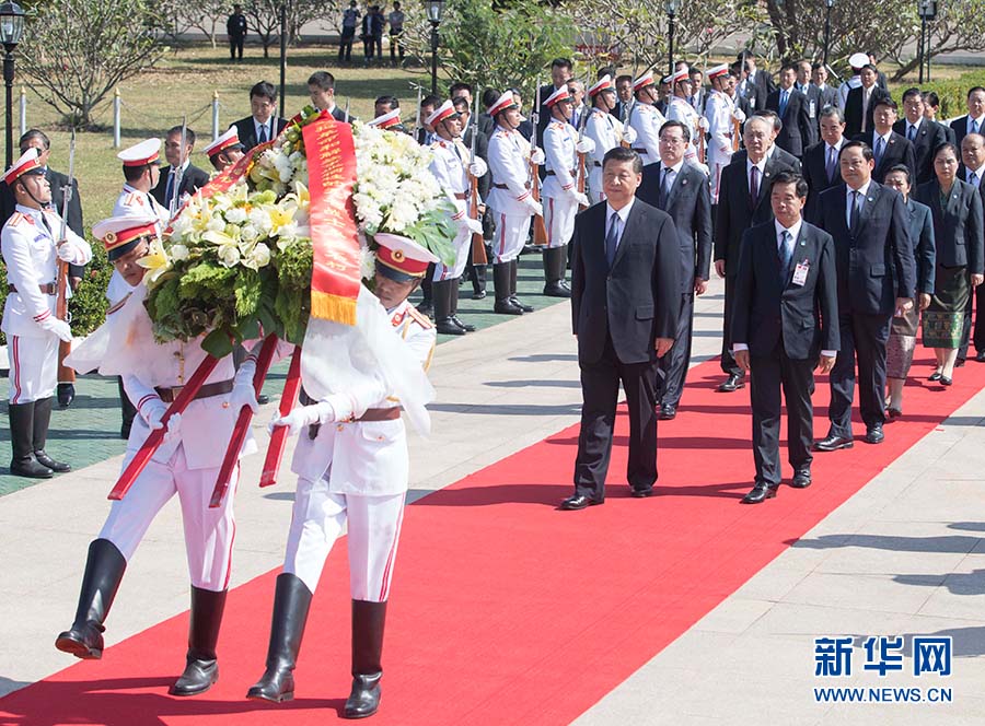 Xi pede maior coopera??o China-Laos no bem estar público