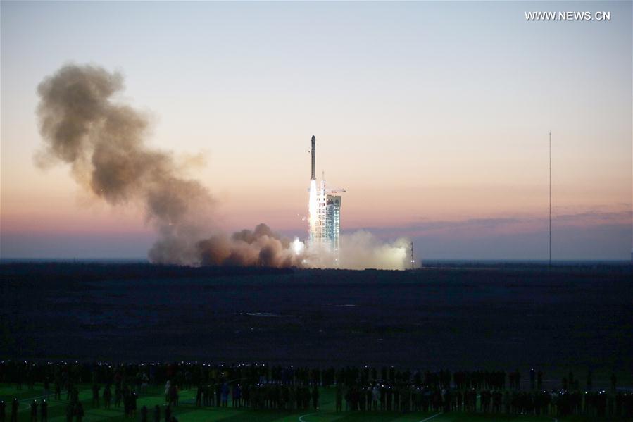 Satélite chinês detecta sinal misterioso em busca da matéria escura