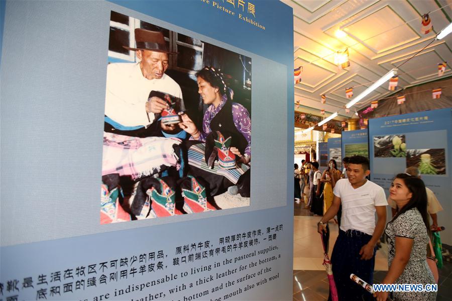 Exibi??o de Fotografia da Cultura Tibetana 2017 realizada em Mianmar