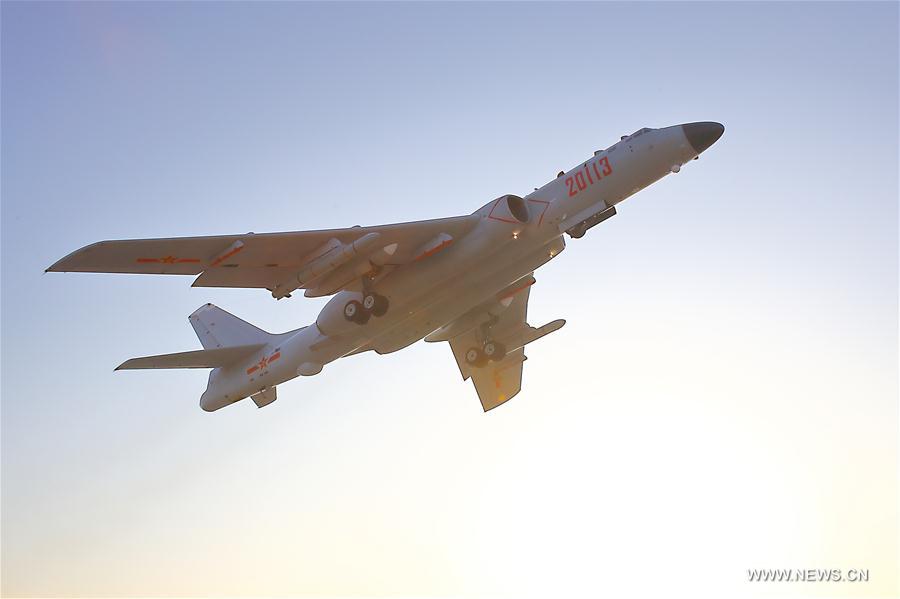 Aeronaves da For?a Aérea da China sobrevoam pela primeira vez Estreito de Tsushima