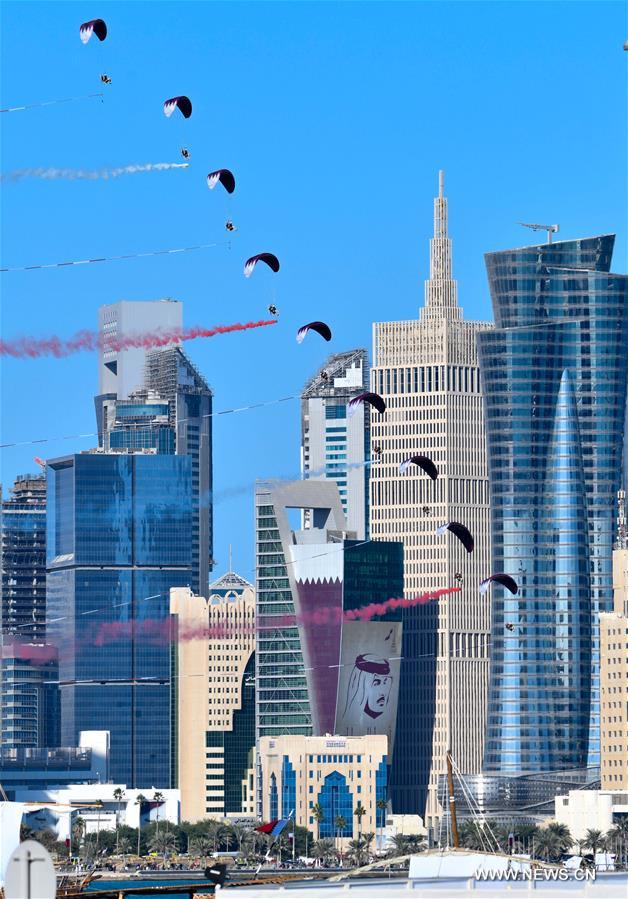 Dia Nacional do Catar assinalado com parada militar