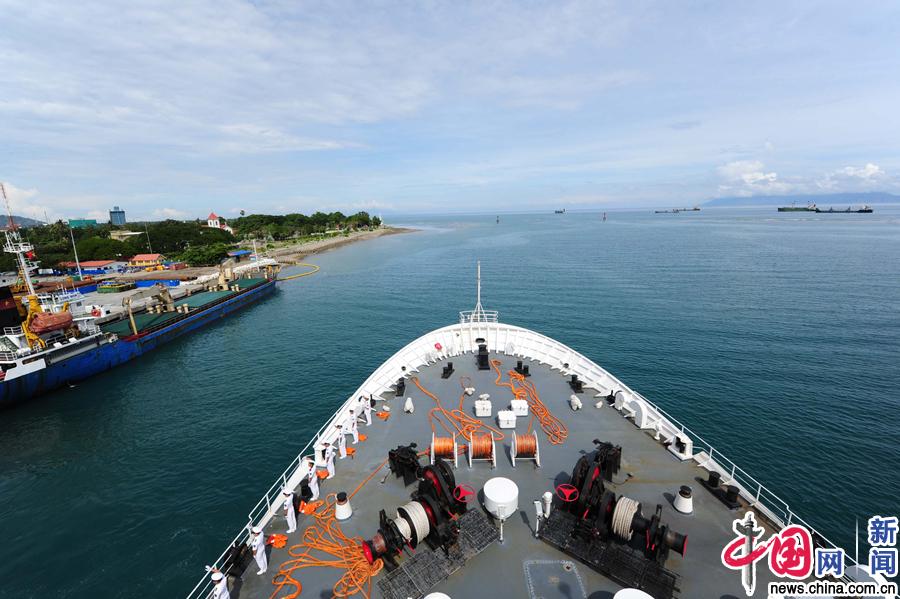 Navio hospitalar da Marinha chinesa encerra miss?o humanitária no Timor-leste