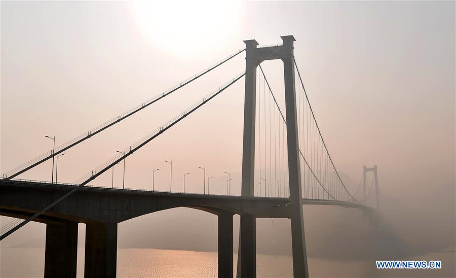 China prepara inaugura??o de autoestrada que liga Hubei e Chongqing