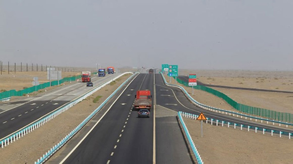 Nova autoestrada China-Paquist?o é inaugurada
