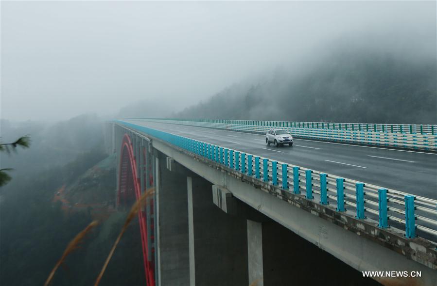 Autoestrada entre Zunyi e Guiyang aberta ao transito