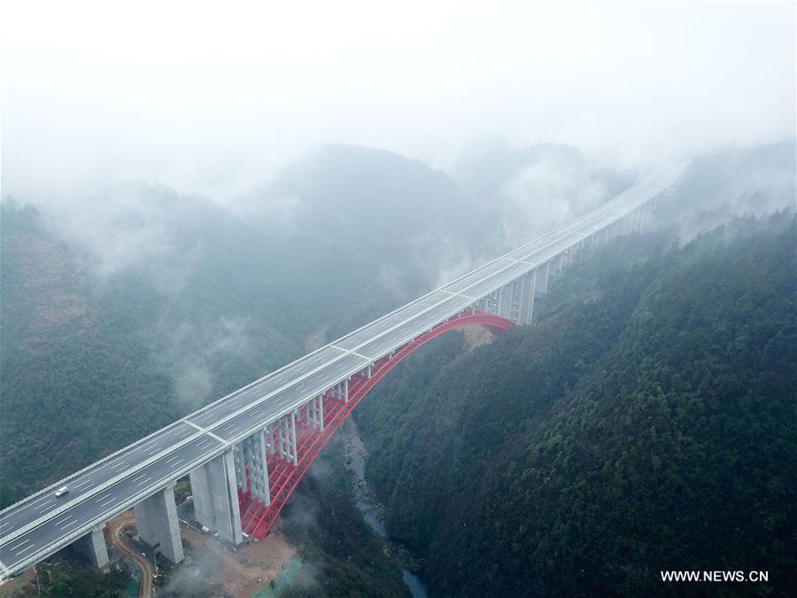 Autoestrada entre Zunyi e Guiyang aberta ao transito