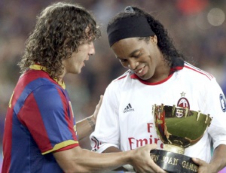 Ronaldinho Gaúcho pendura as chuteiras