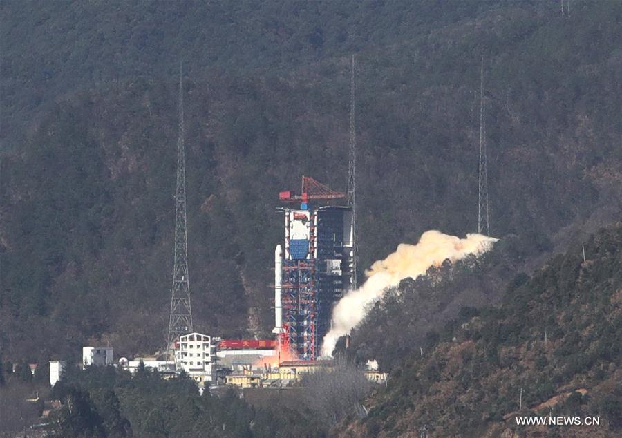 China lan?a satélites de sensoriamento remoto