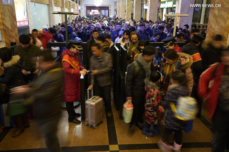 Ferrovias chinesas preparadas para o pico de viagens do Festival da Primavera 