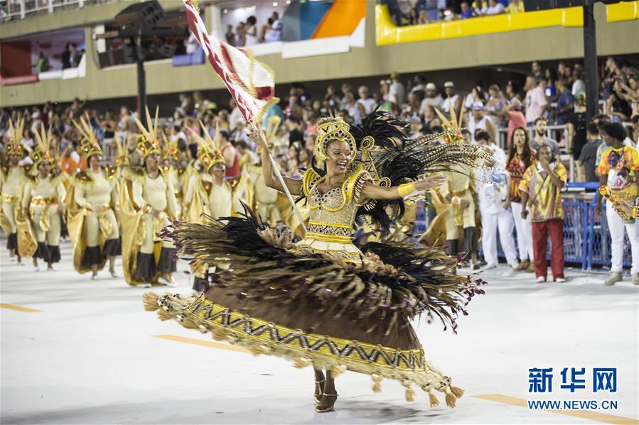 Celebra??es do carnaval arrancam no Brasil