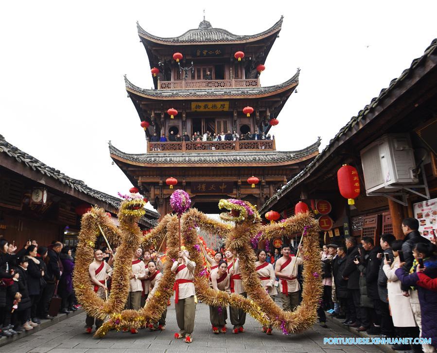 Apresenta??es folclóricas celebram Festival da Primavera em Langzhong