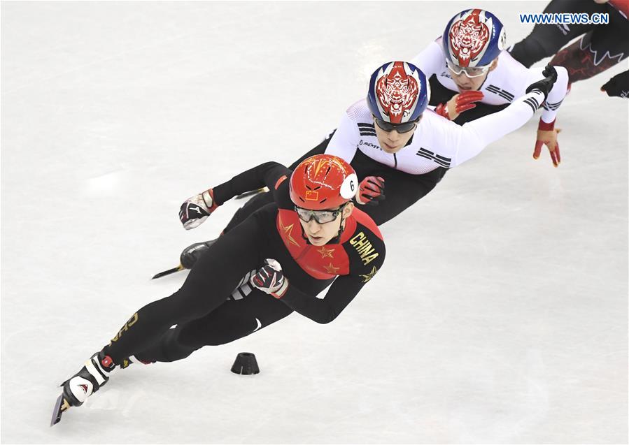 Wu Dajing bate recorde e conquista medalha de ouro em patina??o de velocidade em pista curta