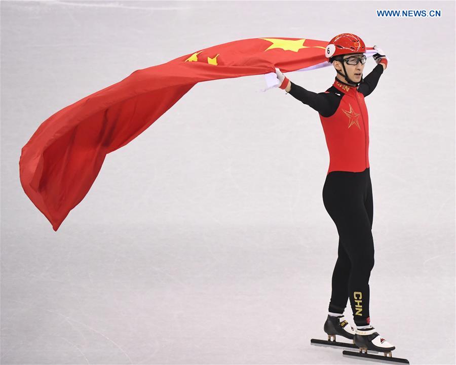 Wu Dajing bate recorde e conquista medalha de ouro em patina??o de velocidade em pista curta