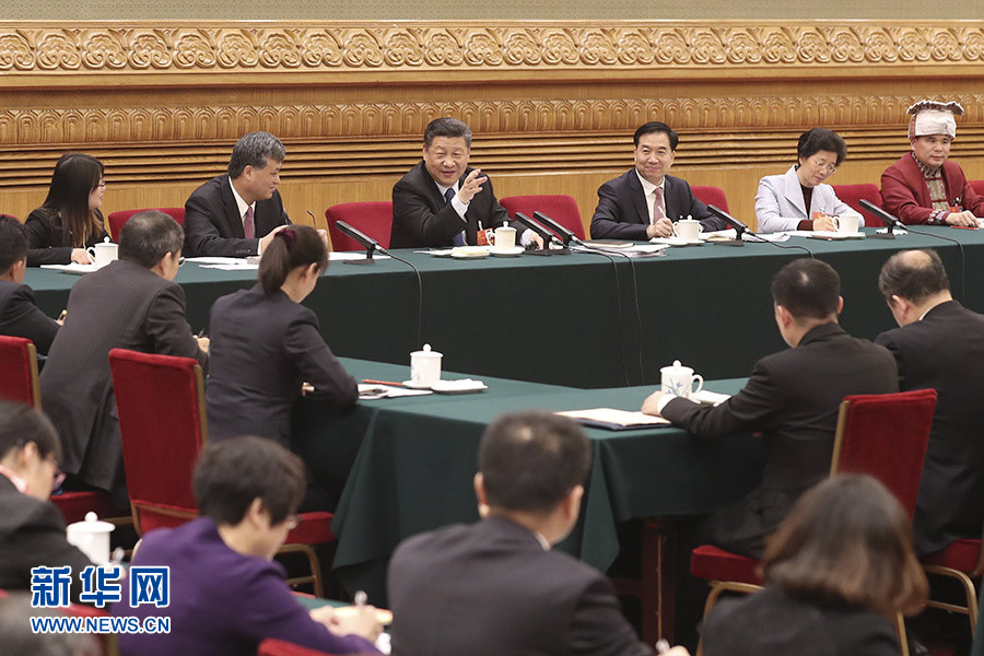 Líderes chineses se reúnem com legisladores nacionais em discuss?es de grupo