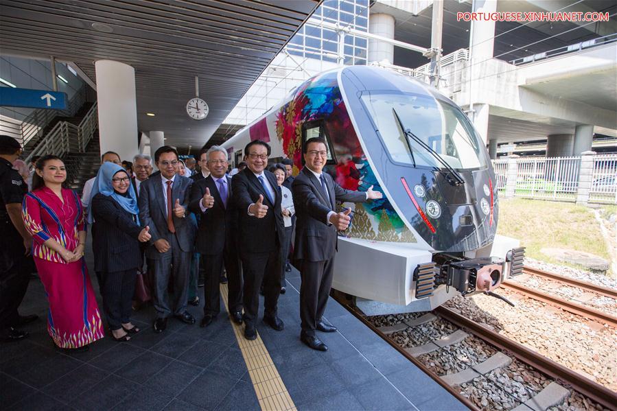 Trens de fabrica??o chinesa entregues ao servi?o de liga??o ferroviária de aeroporto na Malásia