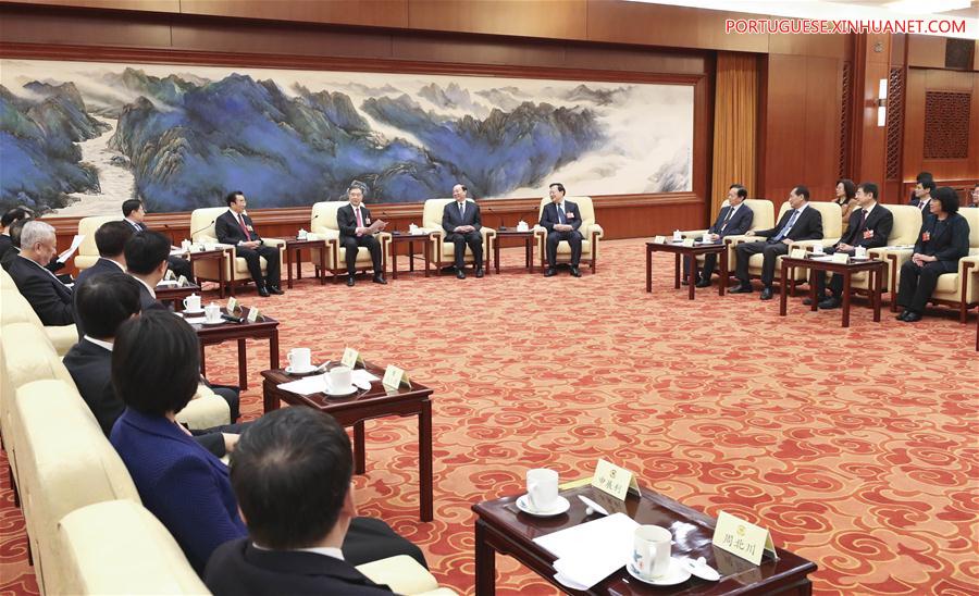 Presidente do mais alto órg?o de consulta política chinês estimula boas histórias da democracia consultiva