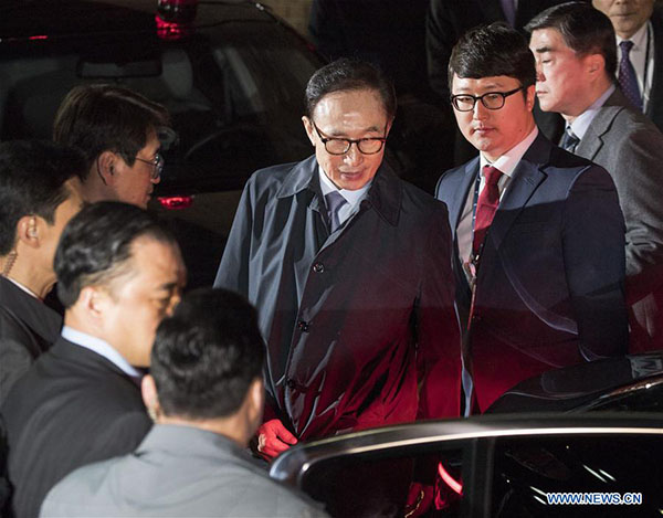 Ex-presidente sul-coreano Lee Myung-bak sob custódia por acusa??es de corrup??o