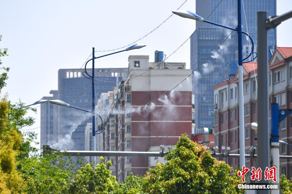 Galeria: Pulverizadores anti poeira instalados em Kunming