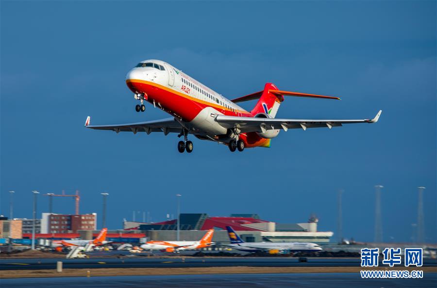 Jato fabricado na China completa teste de voo com ventos cruzados