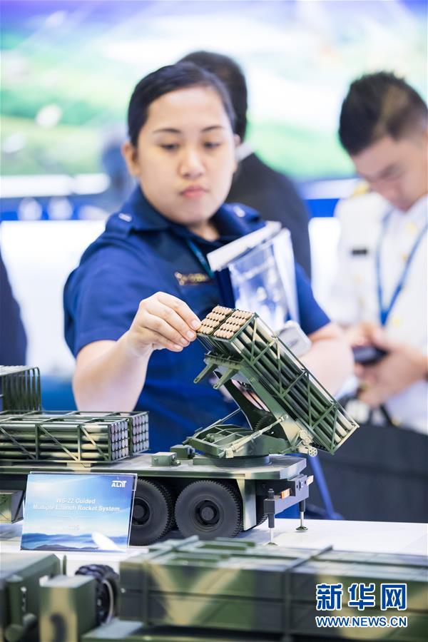 Galeria: China na 16a edi??o da Defense Services Asia na Malásia