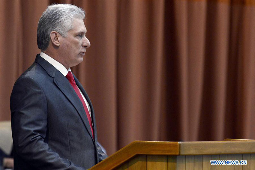 Díaz-Canel é eleito novo presidente de Cuba