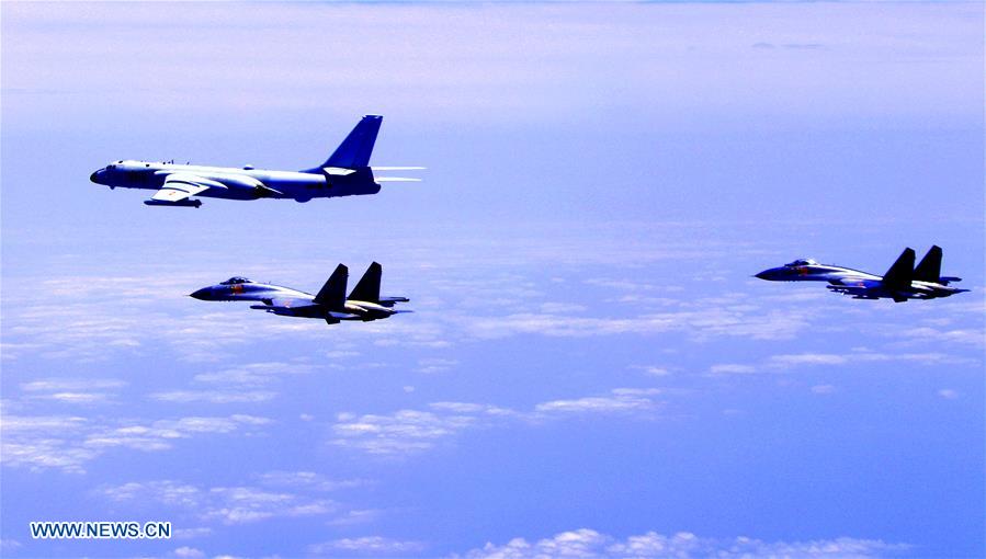 For?a Aérea da China realiza patrulhamento aéreo nas ilhas