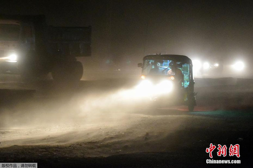 Tempestade de areia deixa pelo menos 116 mortos no norte da índia