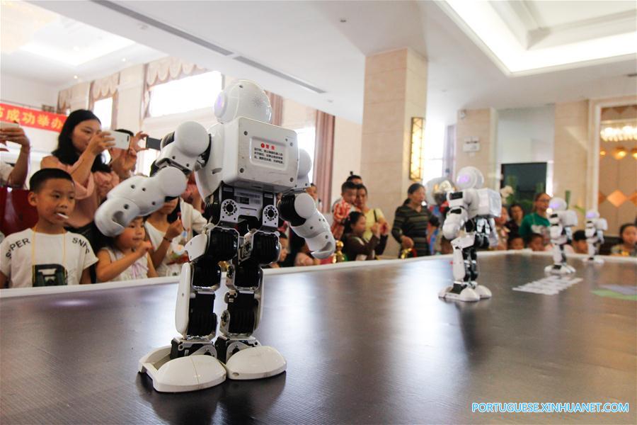 Festival de rob?s de juventude realizado em Hunan, centro da China