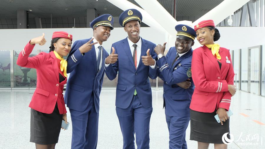 Galeria: Tripula??o da linha ferroviária Nairobi-Mombasa