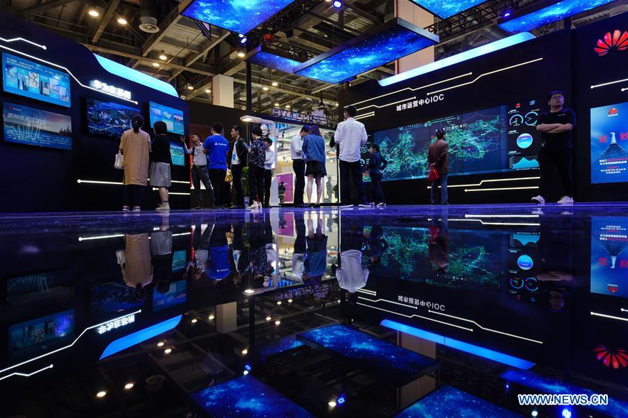 Expo Global de Aplica??o de Produtos de IA 2018 inaugurada na província de Jiangsu
