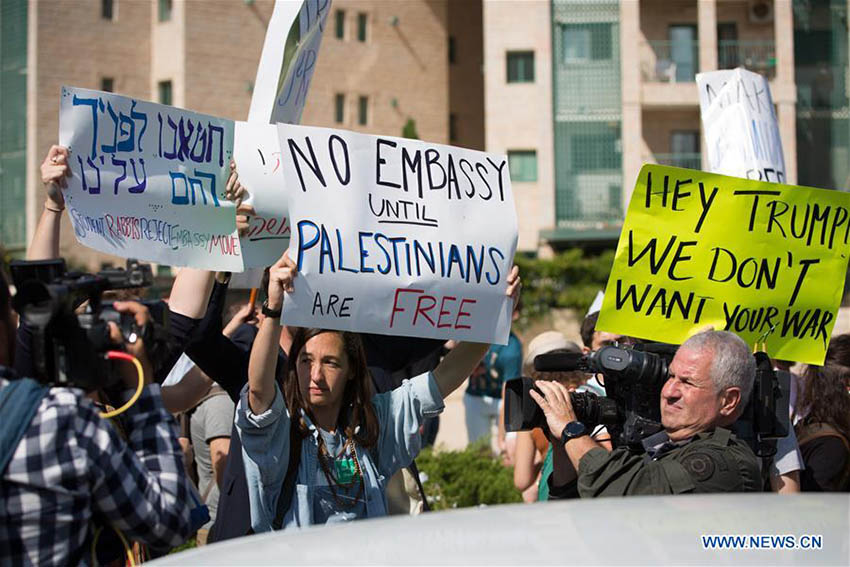 EUA abrem embaixada em Jerusalém em clima de confrontos fatais em Gaza