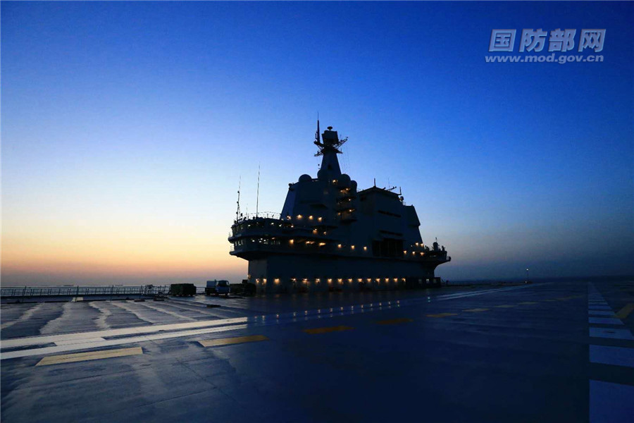 Primeiro porta-avi?es de fabrico doméstico da China termina período de testes