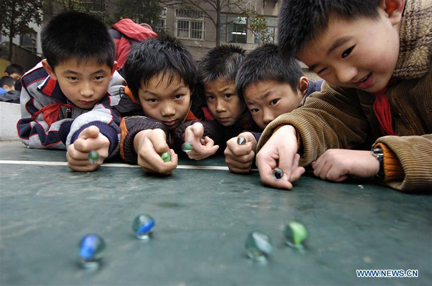 Dia Internacional das Crian?as na China: Passado e presente