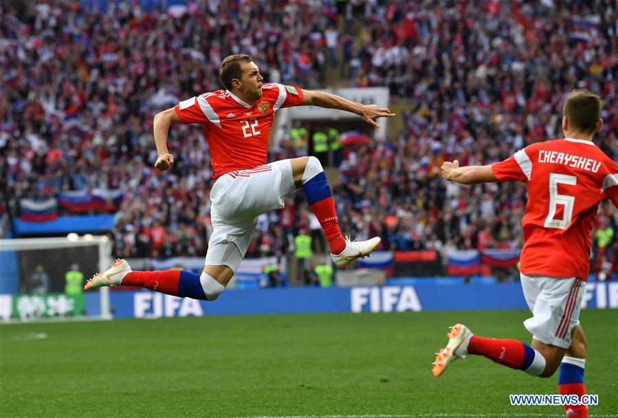Rússia vence Arábia Saudita por 5-0