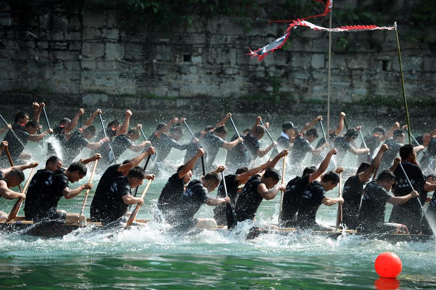 China celebra Festival do Barco de Drag?o