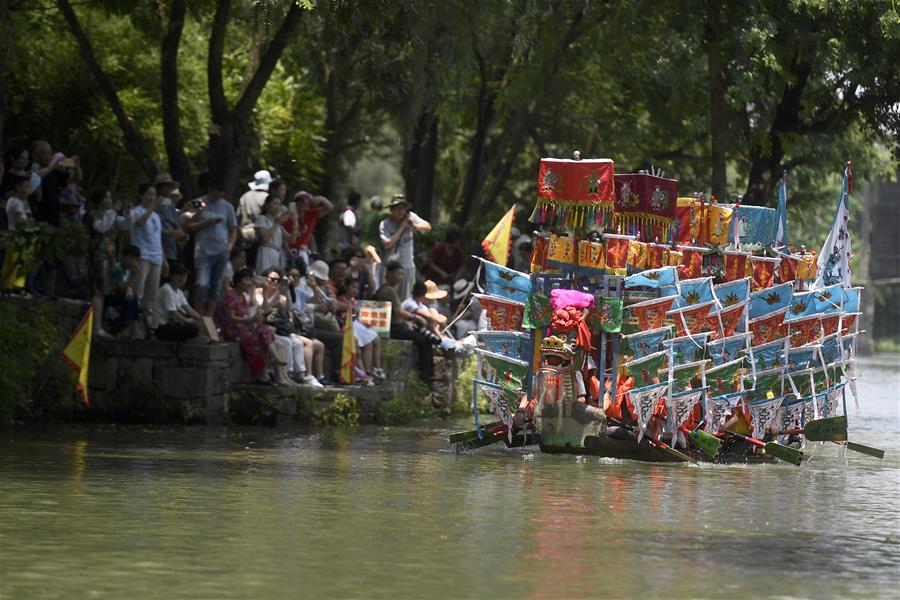 China celebra Festival do Barco de Drag?o