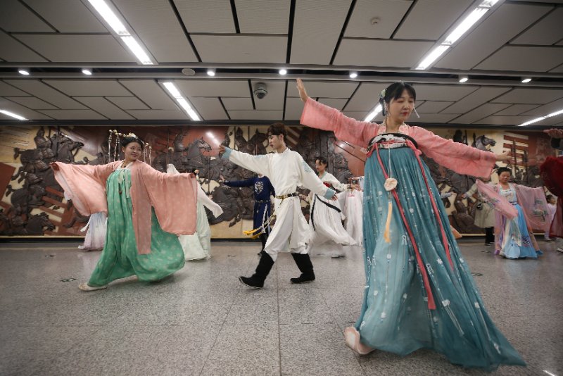 Metr? temático da Dinastia Tang inaugurado em Xi'an